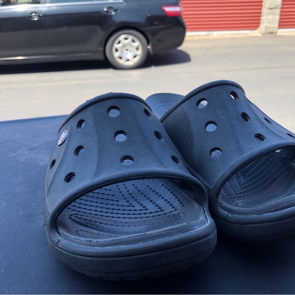 Crocs 12173 made tough last long Unisex's Gray  Rubber Sandals SizeM7,L9 - Picture 2 of 10